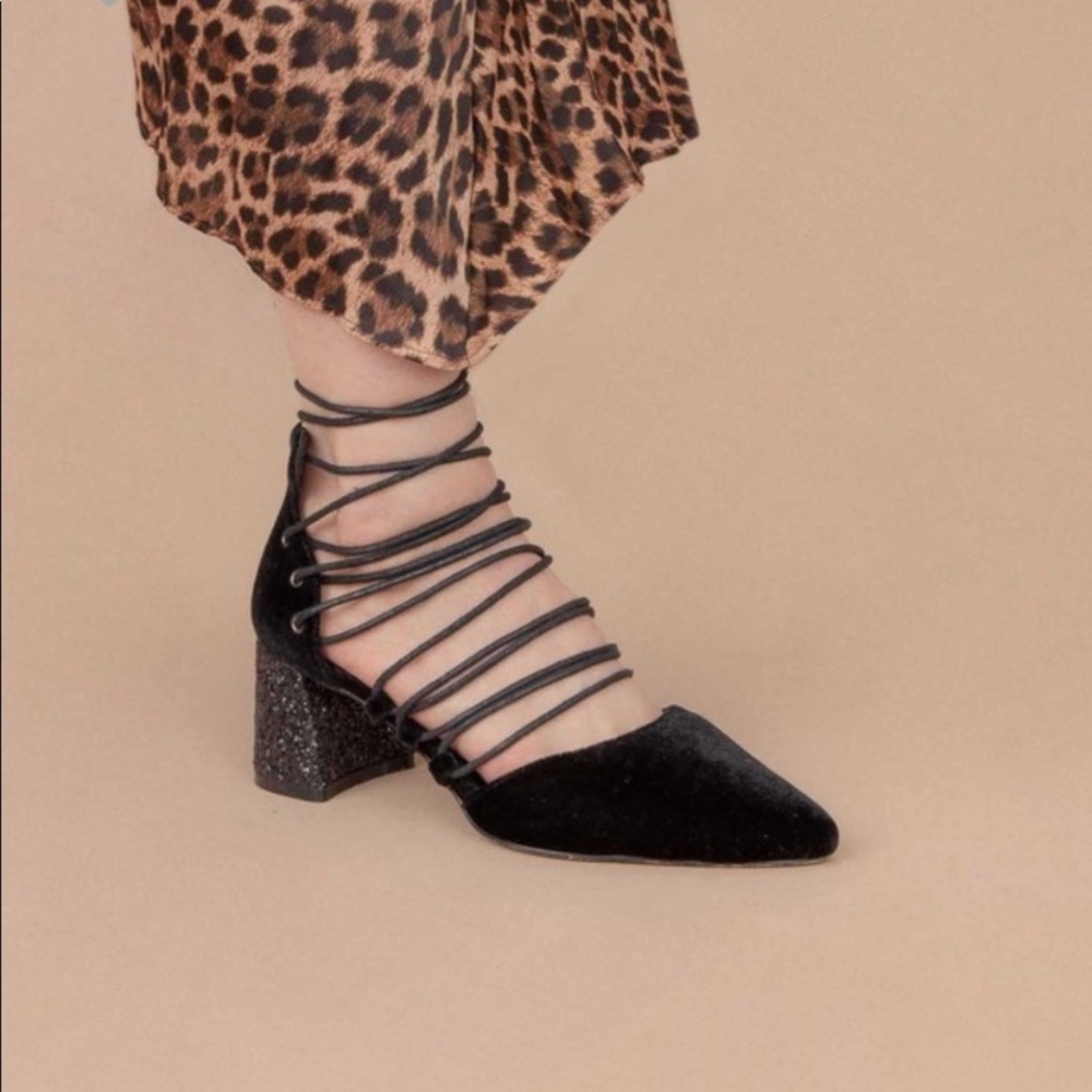 Mi.iM Plam Black Lace-Up Velvet Glitter Block Heels - Picture 3 of 6
